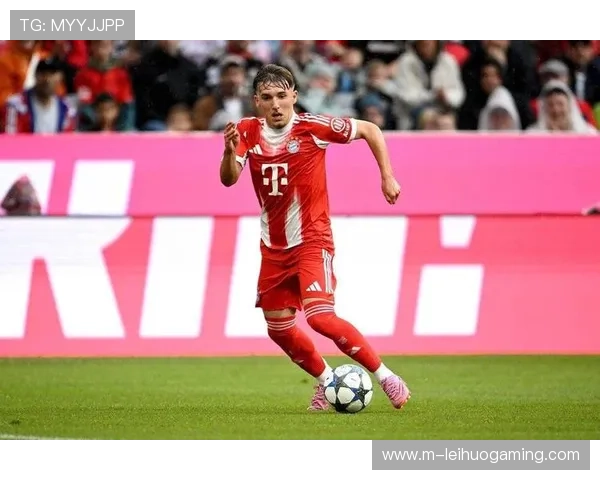 拜仁小将卡尔以17岁273天年龄完成生涯首次单场传射