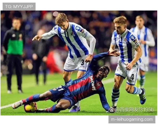 巴萨对阵皇家社会赛前训练,重点演练中前场4-2-4逼抢阵型 巴萨对阵皇家社会赛前训练,重点演练中前场4-2-4逼抢阵型